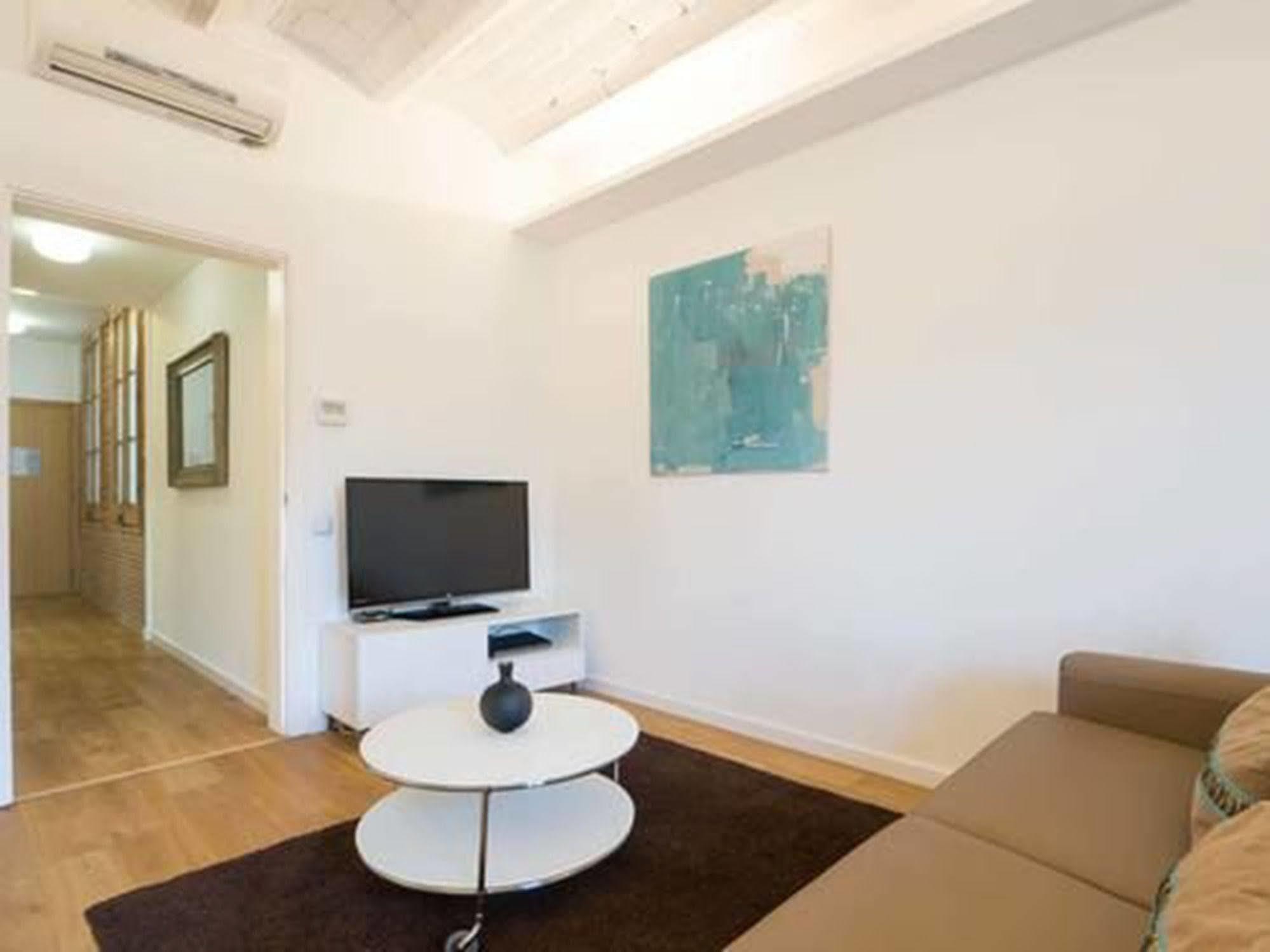 Rent Top Apartments Near Plaza De Catalunya Barcelona Exteriér fotografie